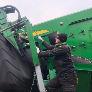 Карьерная техника и запчасти